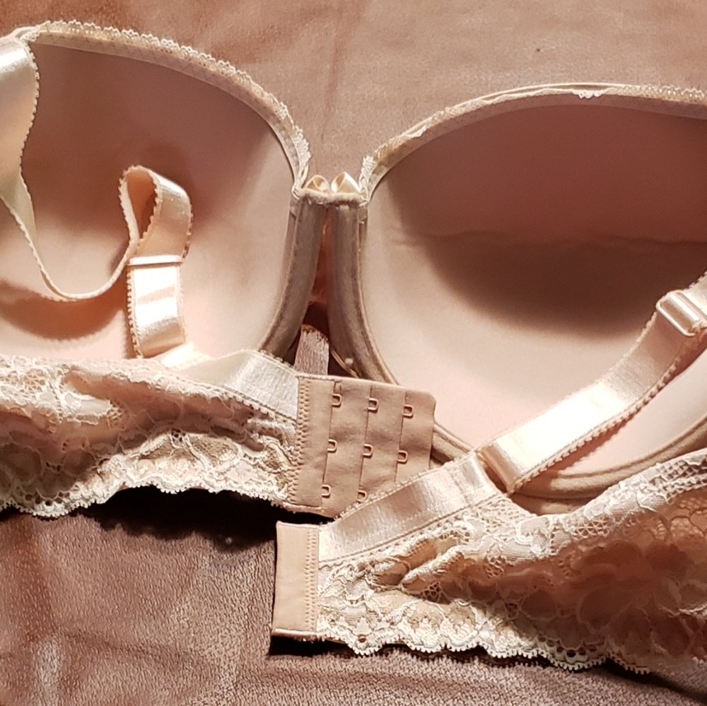 Bra - Picture 2 of 2